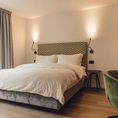 Pomella's Bed & Breakfast